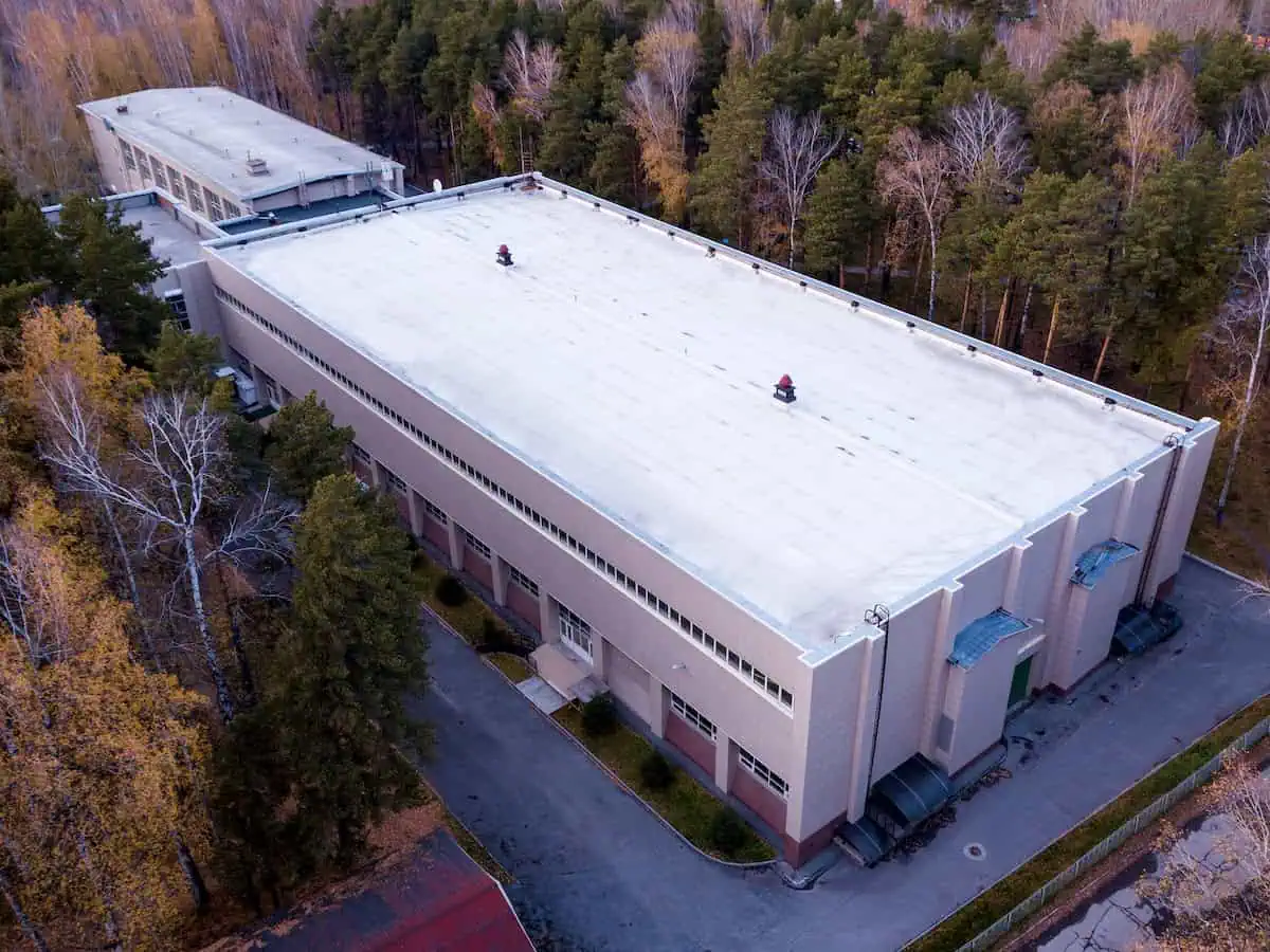 Vista aérea de una nave industrial